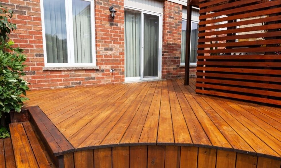 Stop Decking From Being Slippery - Stoneman Landscaping,